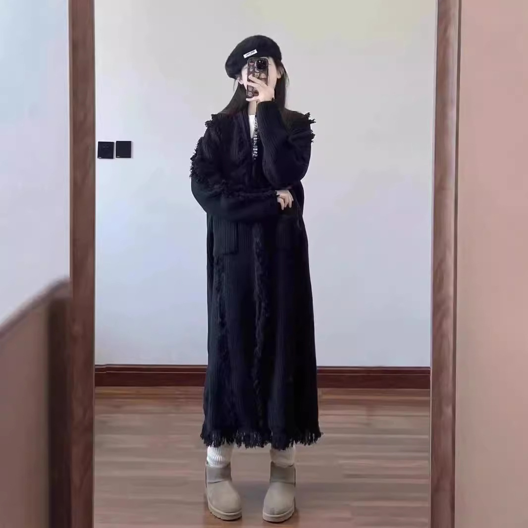 Retro Design Tassel Solid Color Sweater Coat - Image 9